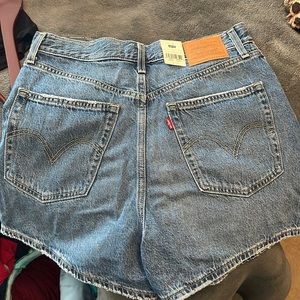 Levi’s high loose shorts